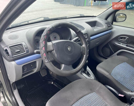 Зеленый Рено Симбол, объемом двигателя 1.39 л и пробегом 219 тыс. км за 3600 $, фото 11 на Automoto.ua