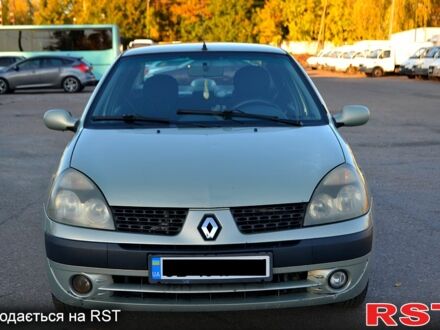 Зеленый Рено Симбол, объемом двигателя 1.4 л и пробегом 290 тыс. км за 2000 $, фото 1 на Automoto.ua
