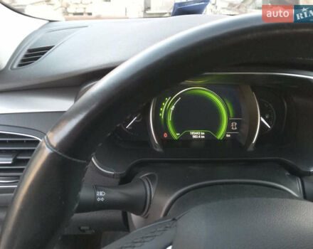 Рено Talisman 2016 в Житомире на Automoto.ua Белый Рено Talisman, объемом двигателя 0 л и пробегом 195 тыс. км за 15800 $, фото 11 на Automoto.ua