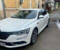 Белый Рено Talisman, объемом двигателя 1.6 л и пробегом 197 тыс. км за 12000 $, фото 4 на Automoto.ua
