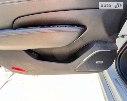 Білий Рено Talisman, об'ємом двигуна 1.5 л та пробігом 112 тис. км за 16900 $, фото 15 на Automoto.ua