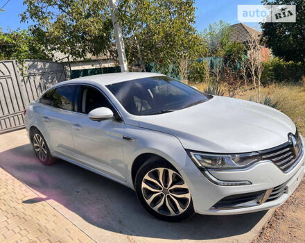 Білий Рено Talisman, об'ємом двигуна 1.5 л та пробігом 112 тис. км за 16900 $, фото 3 на Automoto.ua