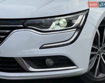 Білий Рено Talisman, об'ємом двигуна 1.5 л та пробігом 245 тис. км за 12999 $, фото 3 на Automoto.ua