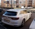 Білий Рено Talisman, об'ємом двигуна 1.6 л та пробігом 45 тис. км за 16000 $, фото 3 на Automoto.ua