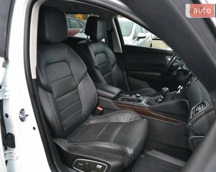 Білий Рено Talisman, об'ємом двигуна 1.5 л та пробігом 200 тис. км за 15100 $, фото 15 на Automoto.ua