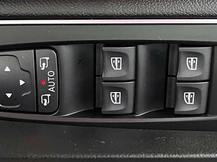 Білий Рено Talisman, об'ємом двигуна 1.6 л та пробігом 188 тис. км за 14950 $, фото 10 на Automoto.ua