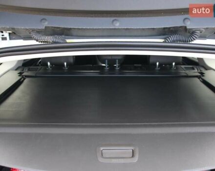 Білий Рено Talisman, об'ємом двигуна 1.6 л та пробігом 175 тис. км за 16950 $, фото 18 на Automoto.ua