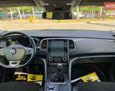 Белый Рено Talisman, объемом двигателя 1.6 л и пробегом 178 тыс. км за 16999 $, фото 9 на Automoto.ua