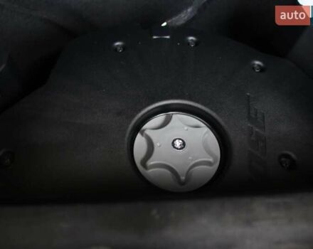 Білий Рено Talisman, об'ємом двигуна 1.6 л та пробігом 175 тис. км за 16950 $, фото 36 на Automoto.ua