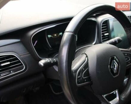 Білий Рено Talisman, об'ємом двигуна 1.6 л та пробігом 175 тис. км за 16950 $, фото 39 на Automoto.ua