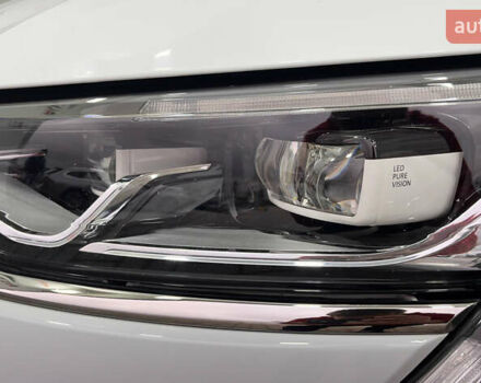 Білий Рено Talisman, об'ємом двигуна 1.6 л та пробігом 188 тис. км за 14950 $, фото 39 на Automoto.ua
