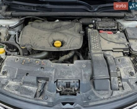 Белый Рено Talisman, объемом двигателя 1.5 л и пробегом 249 тыс. км за 15200 $, фото 29 на Automoto.ua