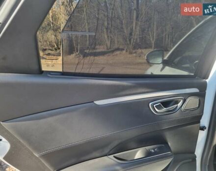 Білий Рено Talisman, об'ємом двигуна 2 л та пробігом 109 тис. км за 22300 $, фото 19 на Automoto.ua