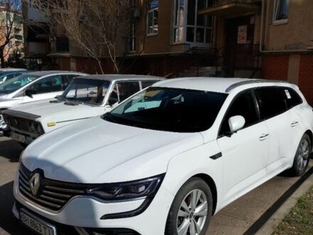 Белый Рено Talisman, объемом двигателя 1.6 л и пробегом 45 тыс. км за 16000 $, фото 1 на Automoto.ua