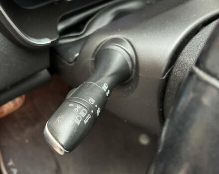 Черный Рено Talisman, объемом двигателя 1.6 л и пробегом 250 тыс. км за 12500 $, фото 29 на Automoto.ua