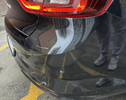 Черный Рено Talisman, объемом двигателя 1.6 л и пробегом 250 тыс. км за 12500 $, фото 11 на Automoto.ua