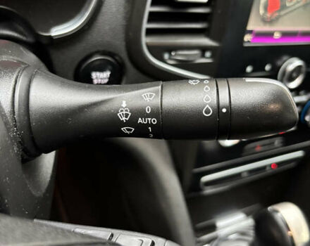 Черный Рено Talisman, объемом двигателя 1.6 л и пробегом 250 тыс. км за 12500 $, фото 30 на Automoto.ua