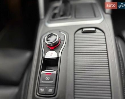 Чорний Рено Talisman, об'ємом двигуна 1.8 л та пробігом 105 тис. км за 16900 $, фото 28 на Automoto.ua