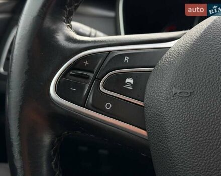 Черный Рено Talisman, объемом двигателя 1.6 л и пробегом 225 тыс. км за 12800 $, фото 49 на Automoto.ua