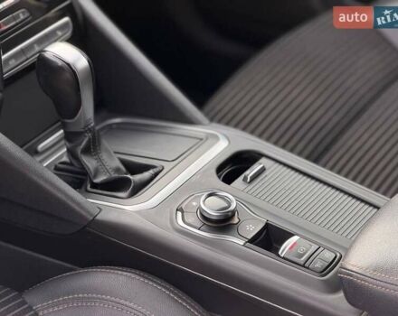 Черный Рено Talisman, объемом двигателя 1.6 л и пробегом 225 тыс. км за 12800 $, фото 39 на Automoto.ua