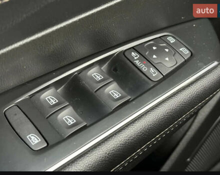 Чорний Рено Talisman, об'ємом двигуна 1.6 л та пробігом 225 тис. км за 13500 $, фото 8 на Automoto.ua