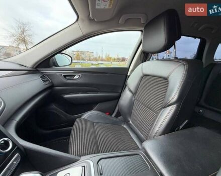 Черный Рено Talisman, объемом двигателя 1.6 л и пробегом 225 тыс. км за 12800 $, фото 64 на Automoto.ua