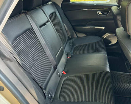 Коричневый Рено Talisman, объемом двигателя 1.6 л и пробегом 225 тыс. км за 12800 $, фото 18 на Automoto.ua