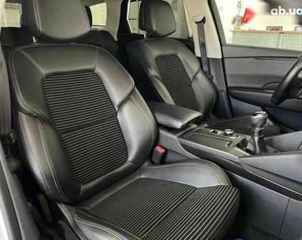 Рено Talisman, об'ємом двигуна 1.5 л та пробігом 334 тис. км за 10990 $, фото 29 на Automoto.ua