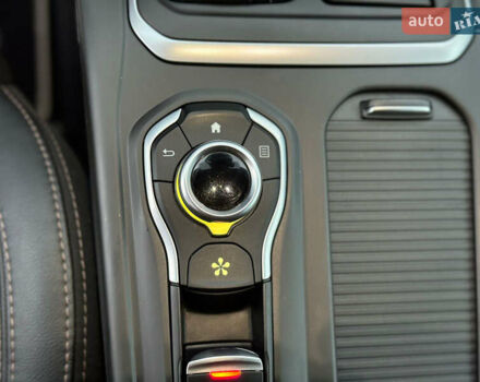 Рено Talisman, объемом двигателя 1.6 л и пробегом 174 тыс. км за 15600 $, фото 20 на Automoto.ua