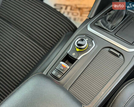 Рено Talisman, объемом двигателя 1.6 л и пробегом 174 тыс. км за 15600 $, фото 8 на Automoto.ua