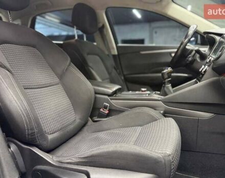 Серый Рено Talisman, объемом двигателя 1.46 л и пробегом 204 тыс. км за 13100 $, фото 13 на Automoto.ua