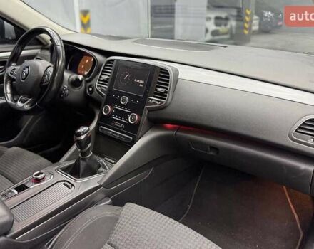 Серый Рено Talisman, объемом двигателя 1.46 л и пробегом 204 тыс. км за 13100 $, фото 12 на Automoto.ua