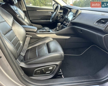 Сірий Рено Talisman, об'ємом двигуна 1.6 л та пробігом 192 тис. км за 16500 $, фото 15 на Automoto.ua