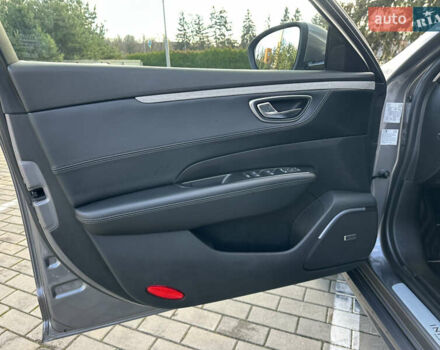 Сірий Рено Talisman, об'ємом двигуна 1.6 л та пробігом 192 тис. км за 16500 $, фото 10 на Automoto.ua