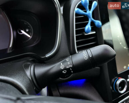 Сірий Рено Talisman, об'ємом двигуна 1.6 л та пробігом 110 тис. км за 15500 $, фото 35 на Automoto.ua