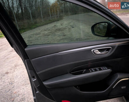 Серый Рено Talisman, объемом двигателя 1.5 л и пробегом 125 тыс. км за 13500 $, фото 13 на Automoto.ua