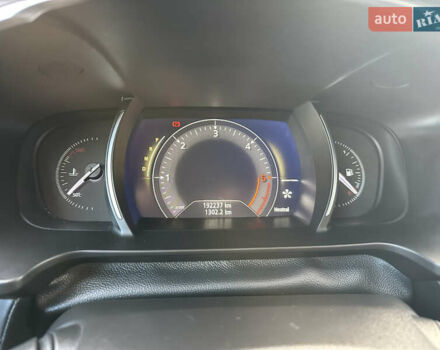 Сірий Рено Talisman, об'ємом двигуна 1.6 л та пробігом 192 тис. км за 16500 $, фото 24 на Automoto.ua