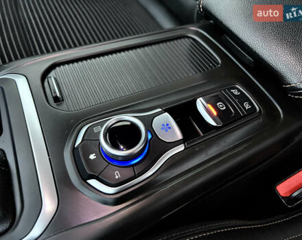 Сірий Рено Talisman, об'ємом двигуна 1.6 л та пробігом 110 тис. км за 15500 $, фото 36 на Automoto.ua