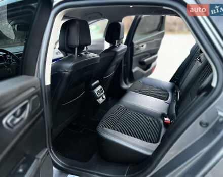 Сірий Рено Talisman, об'ємом двигуна 1.6 л та пробігом 110 тис. км за 15500 $, фото 23 на Automoto.ua