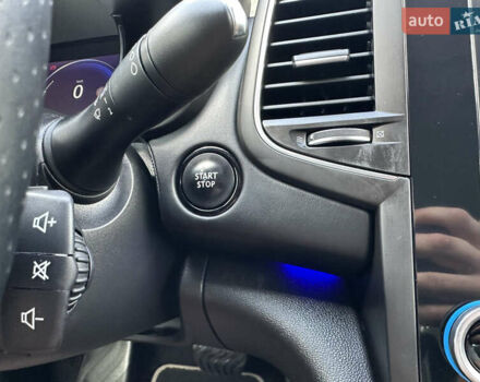 Сірий Рено Talisman, об'ємом двигуна 1.6 л та пробігом 190 тис. км за 17500 $, фото 33 на Automoto.ua