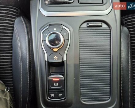 Серый Рено Talisman, объемом двигателя 1.6 л и пробегом 200 тыс. км за 12600 $, фото 21 на Automoto.ua