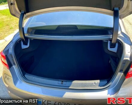 Серый Рено Talisman, объемом двигателя 1.6 л и пробегом 180 тыс. км за 14700 $, фото 10 на Automoto.ua