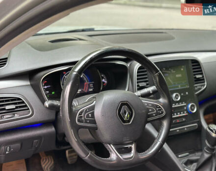 Серый Рено Talisman, объемом двигателя 1.6 л и пробегом 300 тыс. км за 12300 $, фото 13 на Automoto.ua