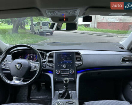 Серый Рено Talisman, объемом двигателя 1.6 л и пробегом 300 тыс. км за 12300 $, фото 20 на Automoto.ua