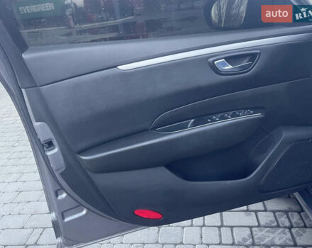 Серый Рено Talisman, объемом двигателя 1.46 л и пробегом 245 тыс. км за 12500 $, фото 12 на Automoto.ua