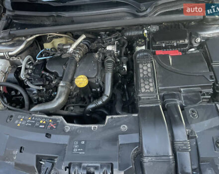 Серый Рено Talisman, объемом двигателя 1.46 л и пробегом 245 тыс. км за 12500 $, фото 28 на Automoto.ua