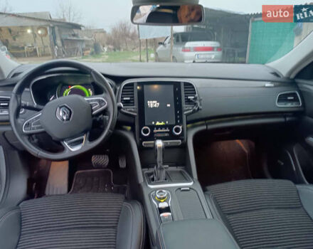 Серый Рено Talisman, объемом двигателя 1.6 л и пробегом 215 тыс. км за 15000 $, фото 6 на Automoto.ua