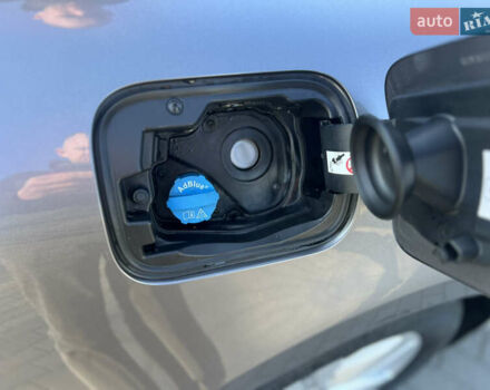 Серый Рено Talisman, объемом двигателя 2 л и пробегом 193 тыс. км за 14600 $, фото 14 на Automoto.ua