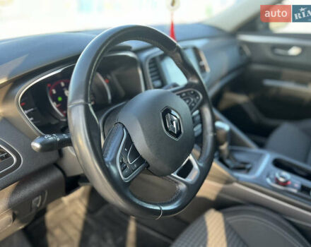 Серый Рено Talisman, объемом двигателя 2 л и пробегом 193 тыс. км за 14600 $, фото 31 на Automoto.ua