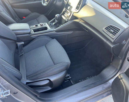 Серый Рено Talisman, объемом двигателя 2 л и пробегом 193 тыс. км за 14600 $, фото 19 на Automoto.ua